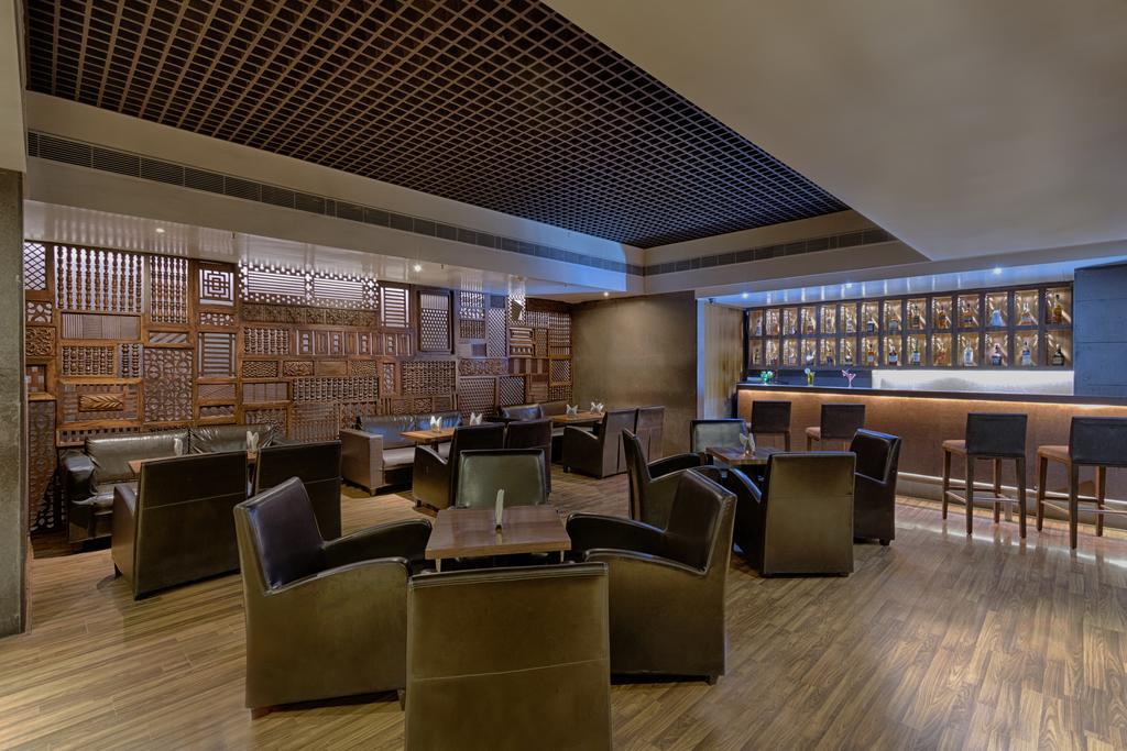 Quality Hotel D V Manor Vijayawada Exterior photo