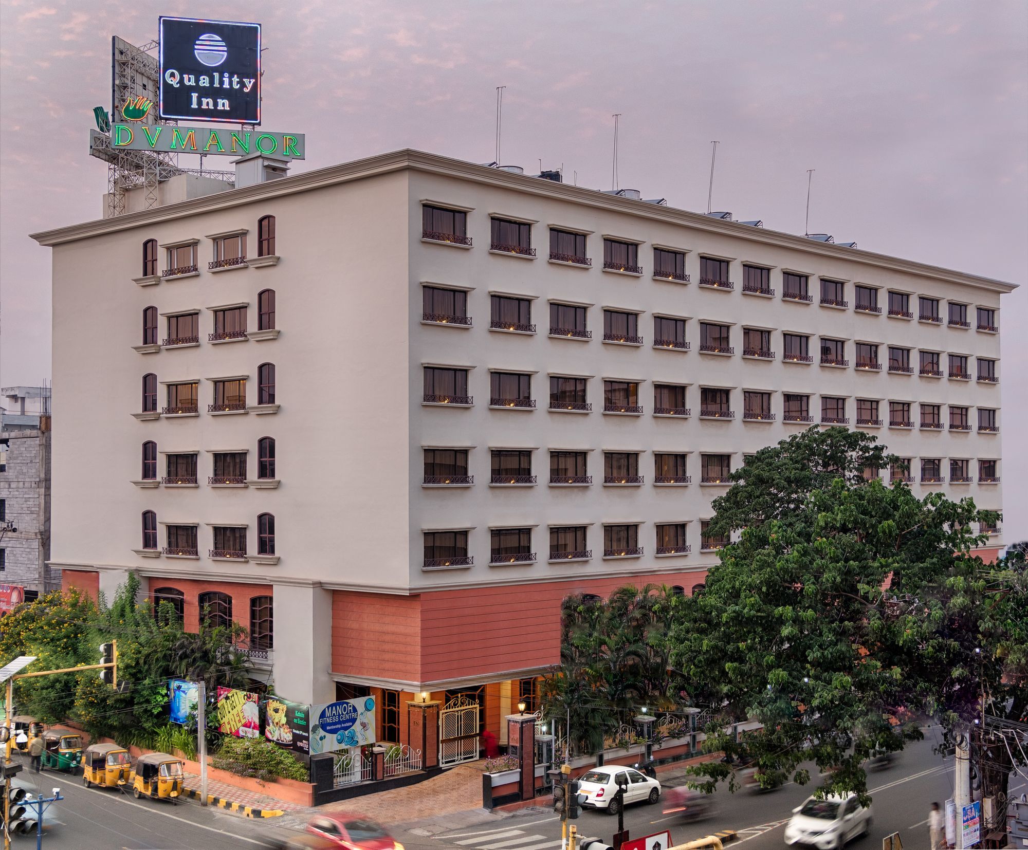 Quality Hotel D V Manor Vijayawada Exterior photo